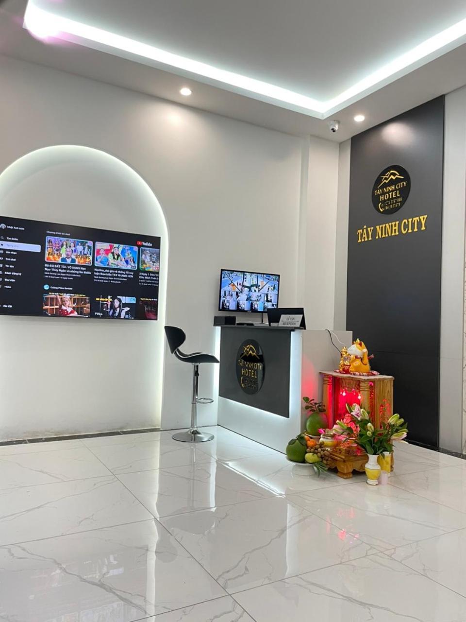 Tay Ninh City Hotel Exterior photo